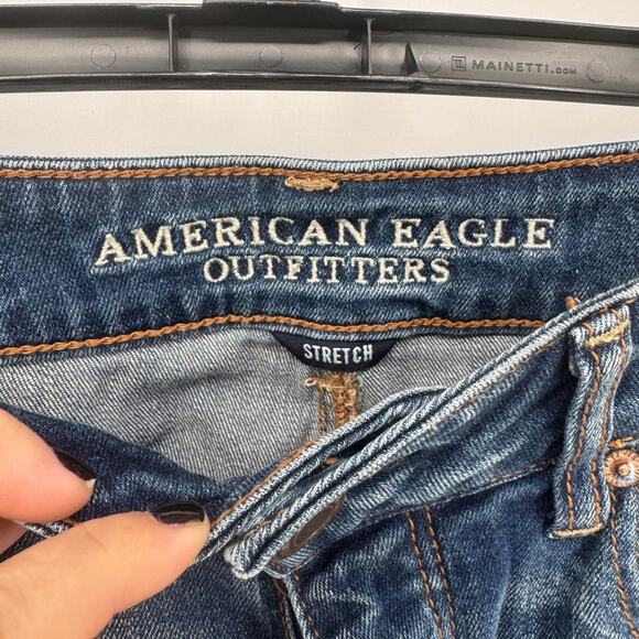 American Eagle Outfitters Women's Tomgirl Jeans Distressed Medium Wash Size 10 - Picture 5 of 7